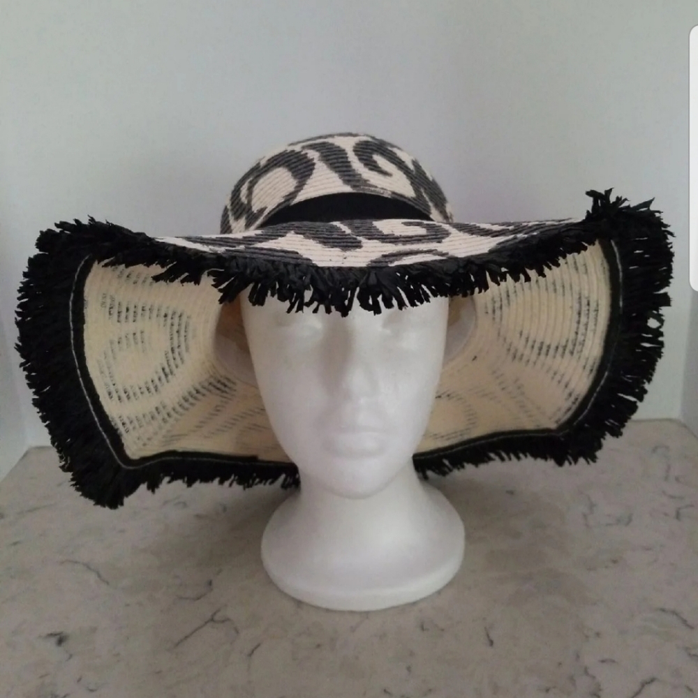 NEW Geometric fringe straw hat